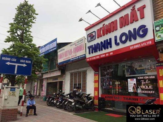 biển quảng cáo kính mắt