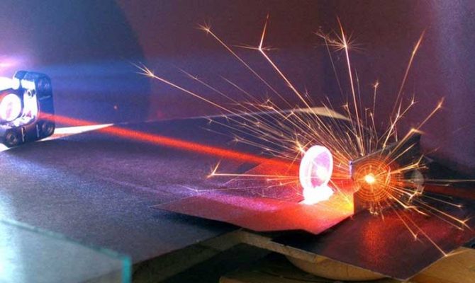 tia laser là gì